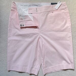 Pink Talbots NWT perfect short, size 10, 10 1/2 inch inseam